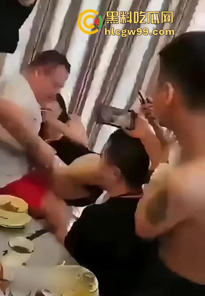 同学聚会为何成出轨场？十年前的班花饭局上撩到失控，荤段子挑动旧情，全场火花四溅！  第9张