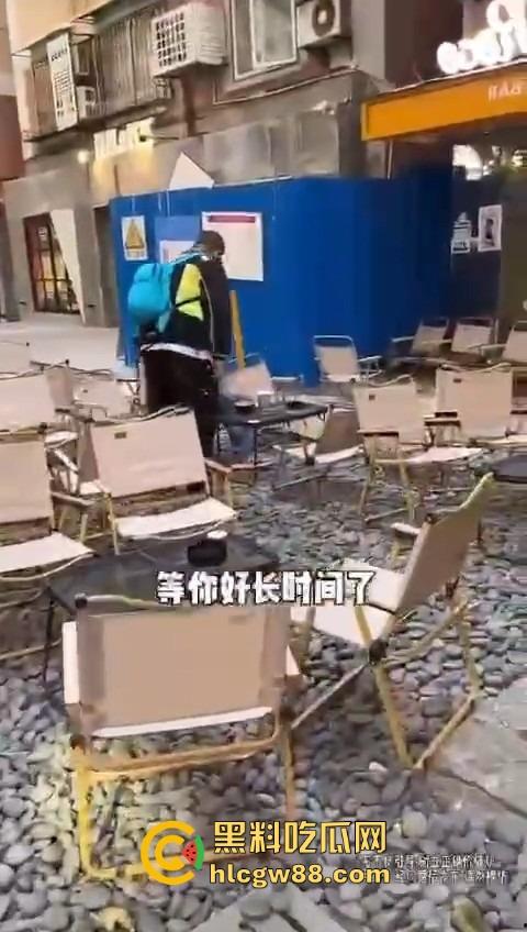 打入成都GAY圈，熊猪文化震碎三观，胖熊陪床8000块，花钱买个肉山压床？到底是什么口味？  第10张