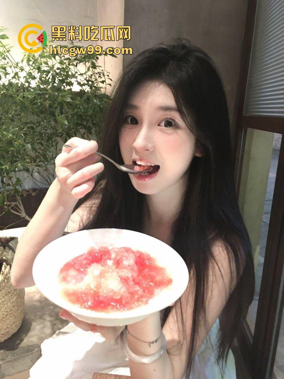 情人节酒店渔网夜大战！福州反差女大学生【张瑜】过节与男友约操不停填满抽插骚逼！惨遭外泄独家流出  第4张