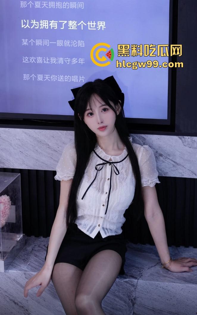 抖音26万粉擦边网红【林荫】不雅私拍外泄，顶级尤物激情大战曝光，性爱大戏震撼流出！  第2张