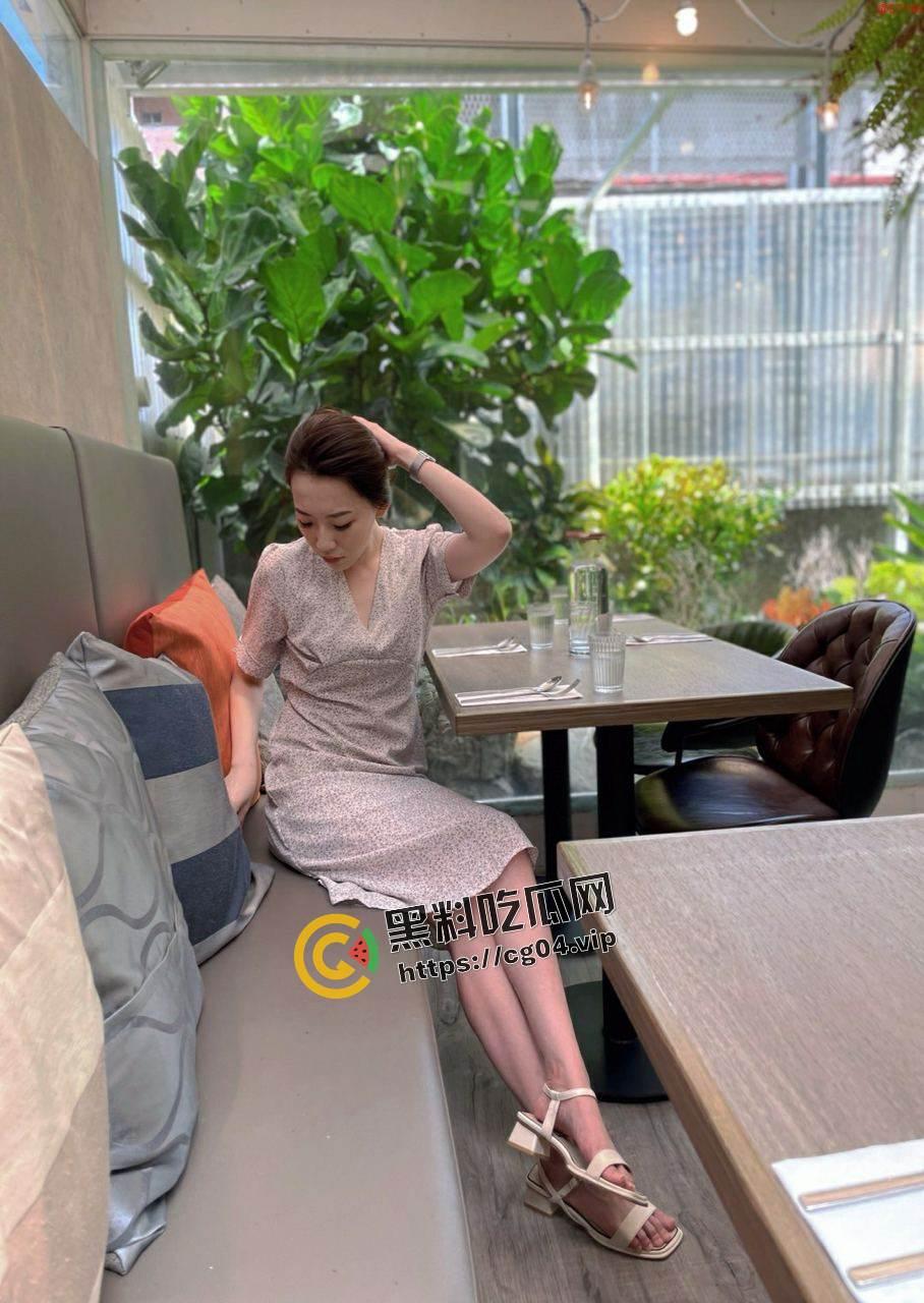 台湾富邦银行 美女客服经理被网调  不雅自拍被金主流出 第1张