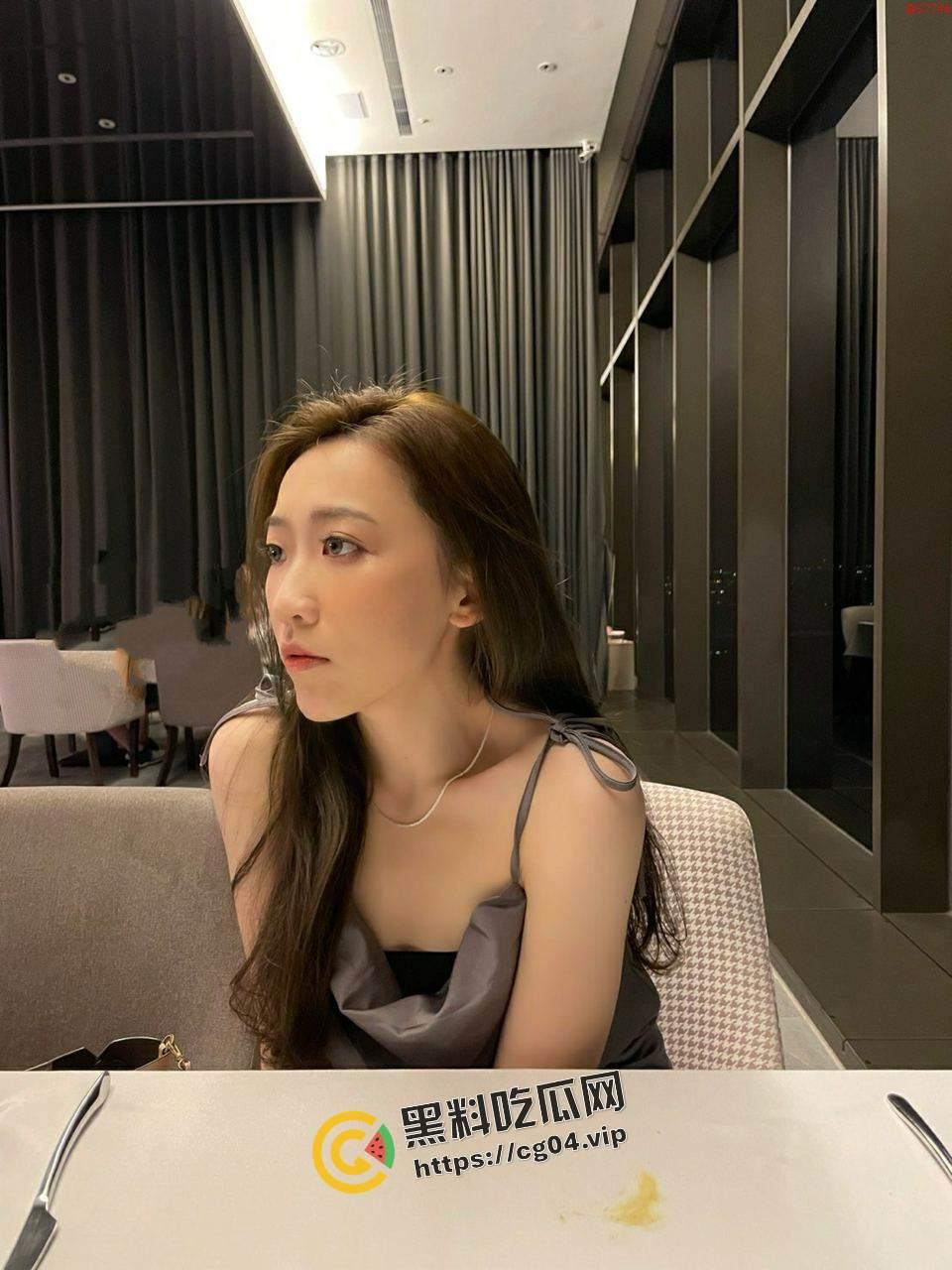 台湾富邦银行 美女客服经理被网调  不雅自拍被金主流出 第4张