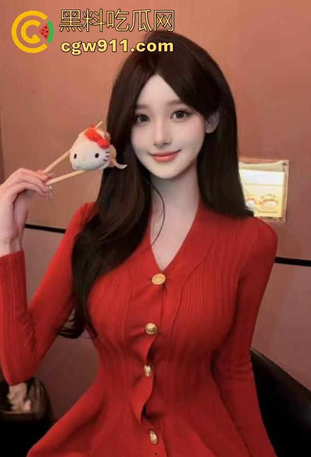 性感堂姐遭遇男友劈腿失落回家，眼睛红肿，我心疼安慰却意外点燃禁忌欲火，转悲愤为力量！  第2张