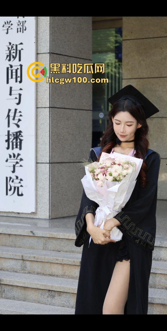 广州大学新闻与传播学院极品校花，渣男曝光超美粉鲍顶级肥臀，堪称天生性交名器，颜值身材全拉满！  第1张