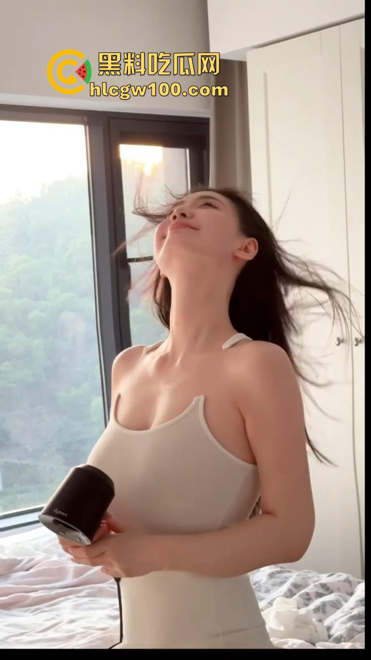 广州大学新闻与传播学院极品校花，渣男曝光超美粉鲍顶级肥臀，堪称天生性交名器，颜值身材全拉满！  第9张