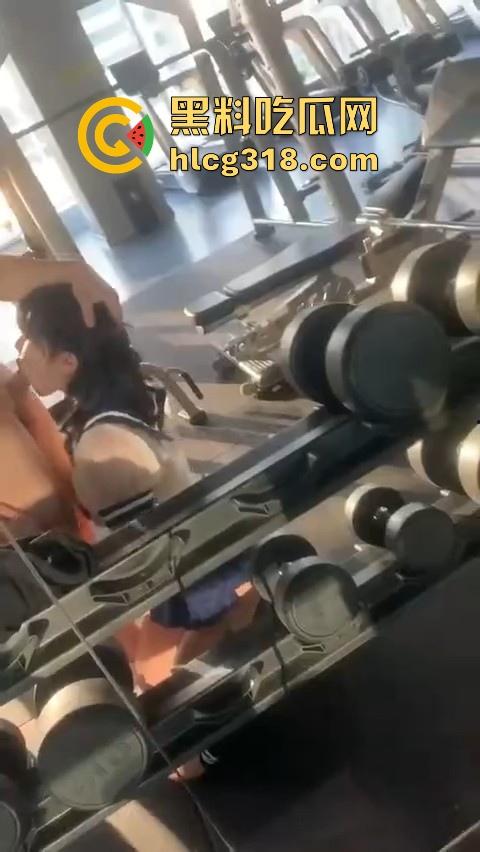 浙江理工学院【林筱沫】性爱视频曝光！勾引健身教练 大胆健身房后入 清纯反差小骚鸡！  第6张