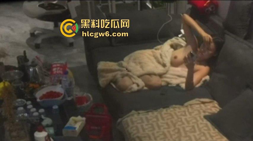 江苏南京市鼓楼区裸体大奶少妇欣赏了吗，瓜友用无人偷拍独守空房的裸装少妇看着很温柔舒服。  第12张