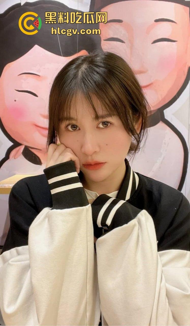 百度云惊爆富二代与极品女友啪啪视频！情侣私密日常被曝光，画面香艳十足！  第4张