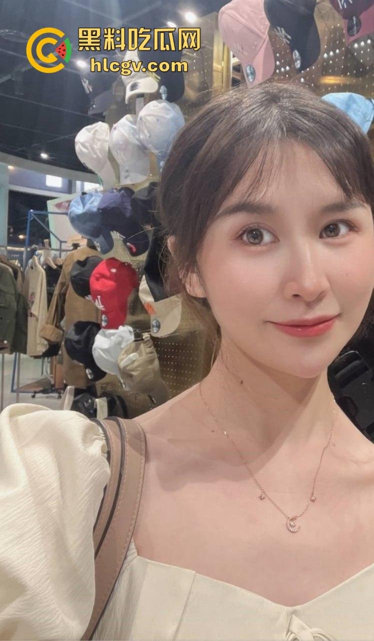 百度云惊爆富二代与极品女友啪啪视频！情侣私密日常被曝光，画面香艳十足！  第6张