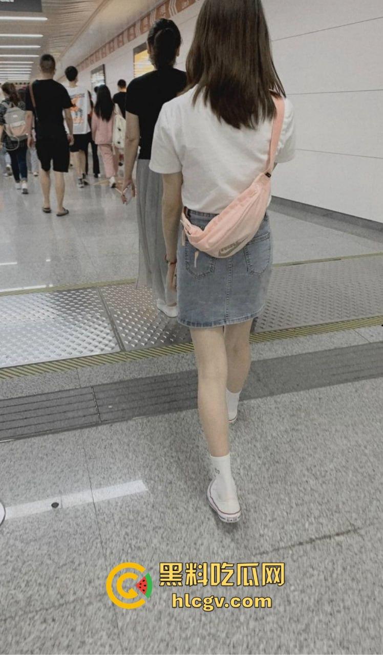 百度云惊爆富二代与极品女友啪啪视频！情侣私密日常被曝光，画面香艳十足！  第15张