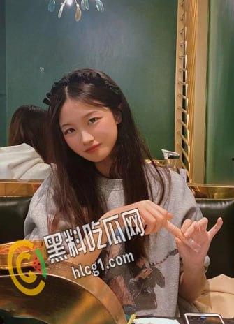 上海财经大学会计学院女神 袁媛 性爱私拍流出 多姿势酒店场景爆操粉嫩骚穴 粗口高频抽插爽到胡言乱语！  第7张