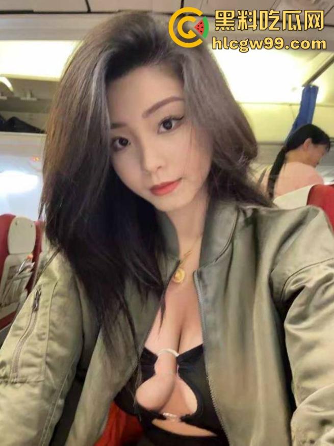 重庆高端小姐【溱浠雨】不雅自拍泄密，巨乳御姐一对天然大奶震翻天，蜂腰翘臀操得客户鸡巴疼！  第2张