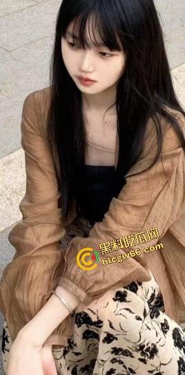 徐州工程学院校花『李婉钰』以撸猫为幌子，被学长骗出爆插内射全程偷拍，粉嫩骚穴被操到喷水！  第2张