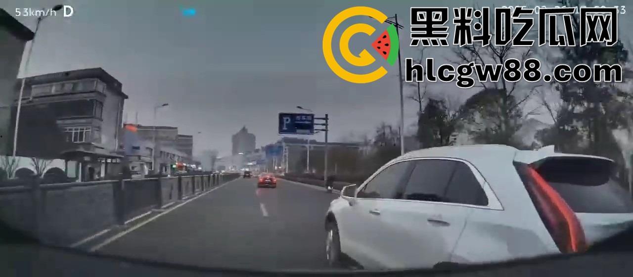 女友抢方向盘撞车差点送我上天，哭着求我别报警，这绿茶婊还想让我原谅她！  第10张