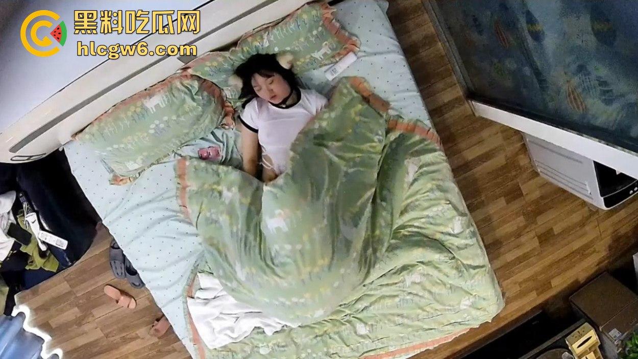 上帝视角直击小情侣酒店打炮被偷拍流出，细腰丰臀女友被操到嗷嗷浪叫，男友花样多到把床差点干散架！  第6张