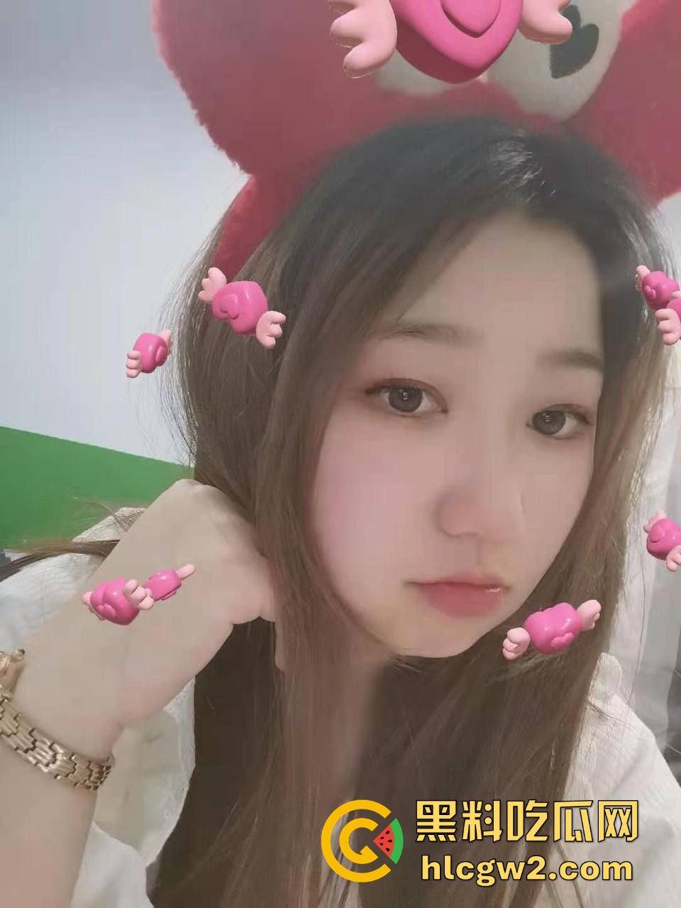 瓜友投稿酒店约炮极品良家人妻 无套直入内射 骚逼水多夹得紧 干得小少妇娇喘不止 爽到飞起！  第6张