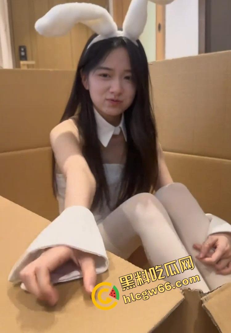 260W女网红【百万个垃圾桶】早期福利照流出大尺度裸照被疯狂翻出,互联网真他妈记得! 第2张 260W女网红【百万个垃圾桶】早期福利照流出大尺度裸照被疯狂翻出,互联网真他妈记得! 第2张