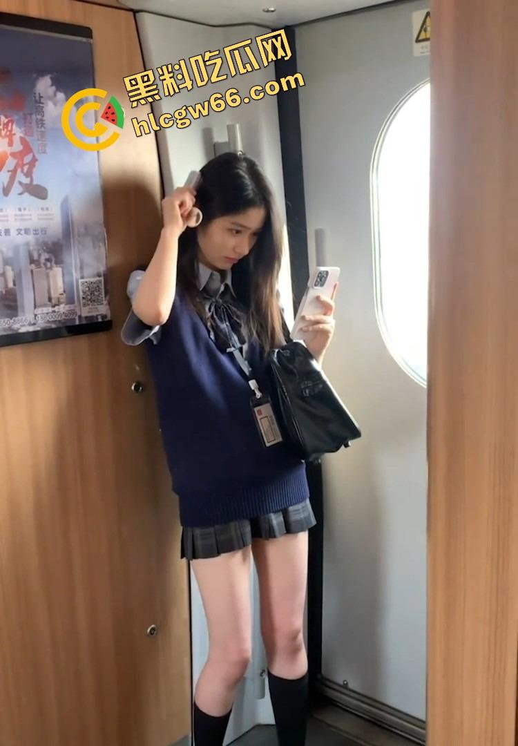 260W女网红【百万个垃圾桶】早期福利照流出大尺度裸照被疯狂翻出,互联网真他妈记得! 第5张 260W女网红【百万个垃圾桶】早期福利照流出大尺度裸照被疯狂翻出,互联网真他妈记得! 第5张