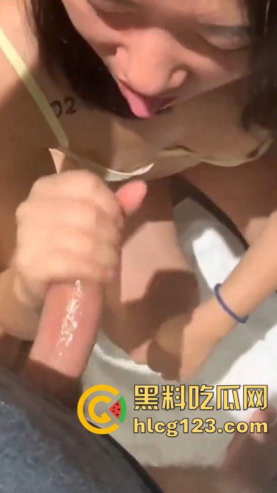 老外攻略极品人妻无套内射,精液流出来了还笑着下厨?这绿帽真是带得稳! 第9张 老外攻略极品人妻无套内射,精液流出来了还笑着下厨?这绿帽真是带得稳! 第9张