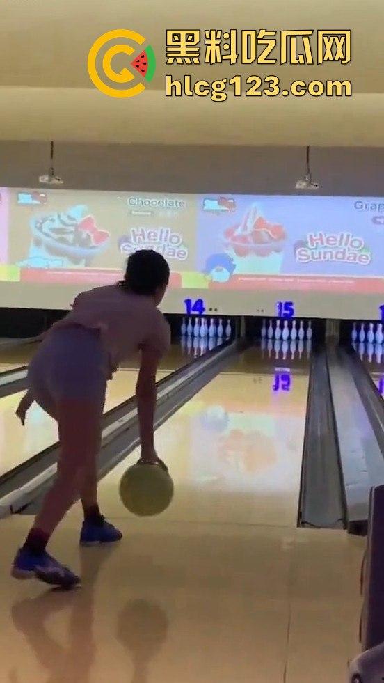 老外攻略极品人妻无套内射,精液流出来了还笑着下厨?这绿帽真是带得稳! 第11张 老外攻略极品人妻无套内射,精液流出来了还笑着下厨?这绿帽真是带得稳! 第11张